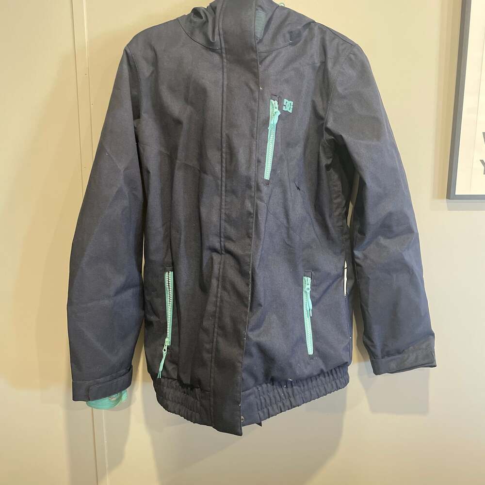 DC Shoes Women's Liberty 10K Waterproof Navy and Teal Snowboard Ski Jacket